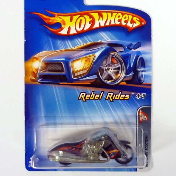 Hot Wheels Scorchin' Scooter #079 Rebel Rides 4/5 Black Die-Cast Motorcycle 2005 - Picture 1 of 1